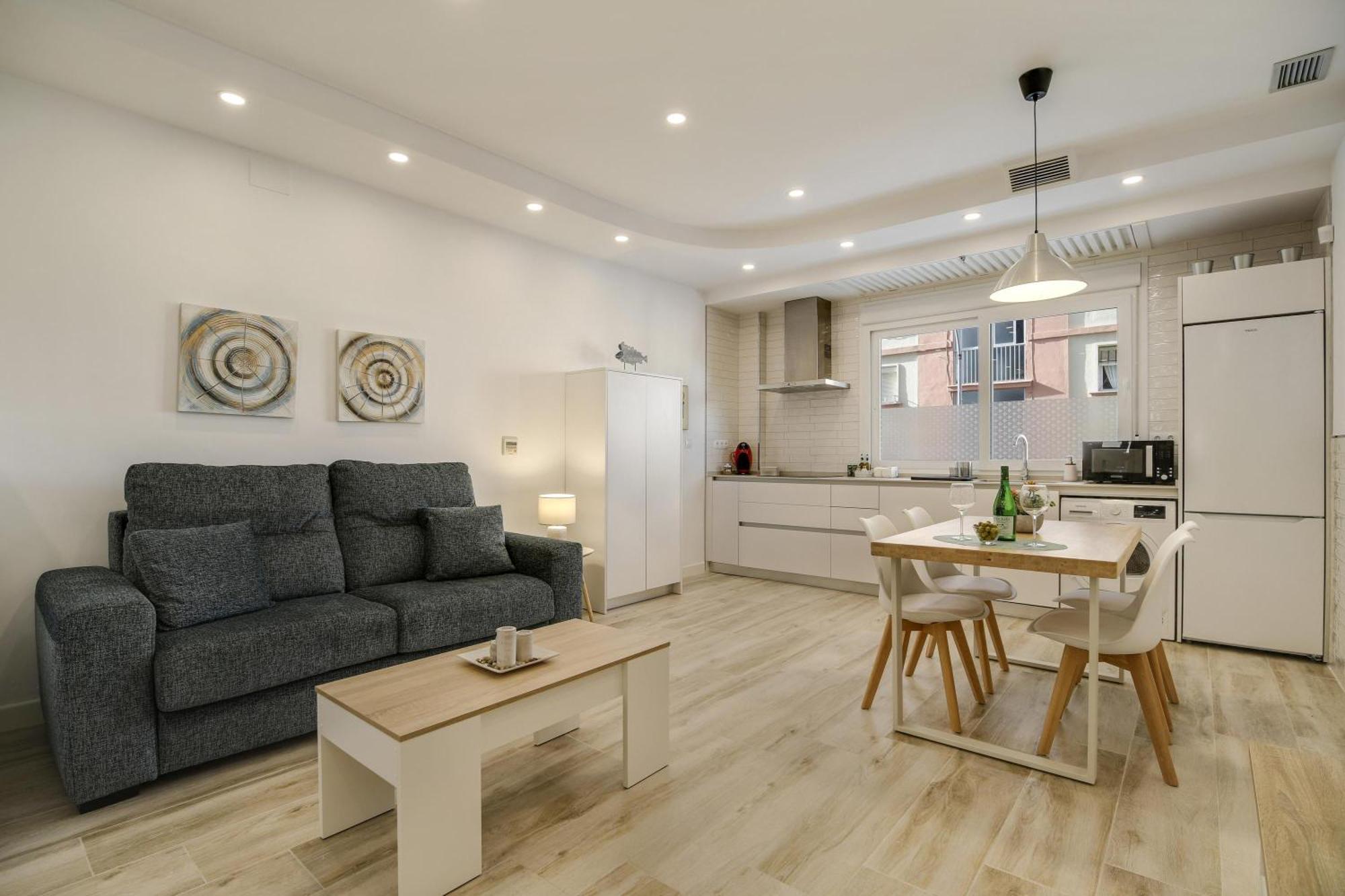 Apartamento Naypa With Free Parking Кадис Екстериор снимка